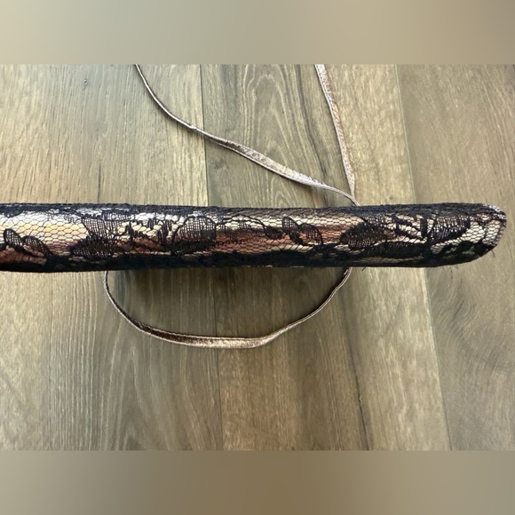 Neiman Marcus Floral Lace Shoulder Bag Purse - Picture 4 of 12